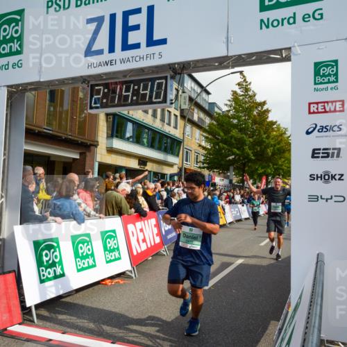 20.09.2026 - PSD Bank Halbmarathon LAZAROV Photography http://msf.ph/oto/10555464 20.09.2026 12:14:39 Ziel 1501, 1646, 1703, 2259, 2415, 3126, 3498, 3946 meine-sportfotos.de