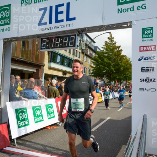 20.09.2026 - PSD Bank Halbmarathon LAZAROV Photography http://msf.ph/oto/10555468 20.09.2026 12:14:41 Ziel 1501, 1646, 1703, 2259, 2415, 3126, 3498, 3946 meine-sportfotos.de