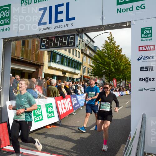 20.09.2026 - PSD Bank Halbmarathon LAZAROV Photography http://msf.ph/oto/10555475 20.09.2026 12:14:45 Ziel 1501, 1703, 1776, 2259, 2415, 2700, 3126, 3470, 3498, 3499 meine-sportfotos.de