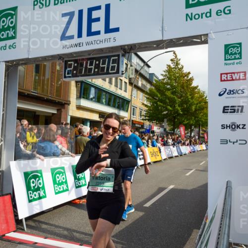 20.09.2026 - PSD Bank Halbmarathon LAZAROV Photography http://msf.ph/oto/10555478 20.09.2026 12:14:45 Ziel 1501, 1703, 1776, 2259, 2415, 2700, 3126, 3470, 3498, 3499 meine-sportfotos.de