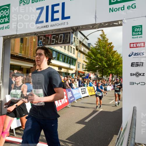 20.09.2026 - PSD Bank Halbmarathon LAZAROV Photography http://msf.ph/oto/10555502 20.09.2026 12:15:00 Ziel 1626, 1776, 1910, 2116, 2523, 2634, 2655, 2700, 3282, 3403, 3456, 3470, 3499, 4079 meine-sportfotos.de