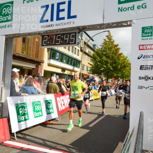 20.09.2026 - PSD Bank Halbmarathon LAZAROV Photography http://msf.ph/oto/10555633 20.09.2026 12:15:44 Ziel 1084, 1132, 1357, 2315, 2316, 2576, 3010, 3011, 3101, 3202, 3276, 3277, 3367, 4381, 4382 meine-sportfotos.de