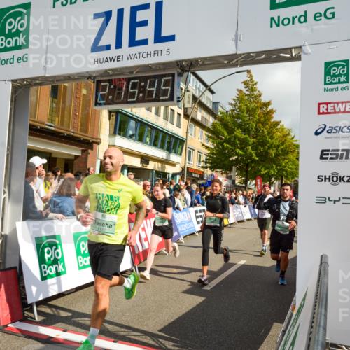 20.09.2026 - PSD Bank Halbmarathon LAZAROV Photography http://msf.ph/oto/10555636 20.09.2026 12:15:44 Ziel 1084, 1132, 1357, 2315, 2316, 2576, 3010, 3011, 3101, 3202, 3276, 3277, 3367, 4381, 4382 meine-sportfotos.de