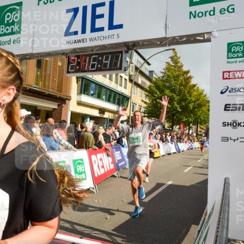 20.09.2026 - PSD Bank Halbmarathon LAZAROV Photography http://msf.ph/oto/10555778 20.09.2026 12:16:41 Ziel 1649, 2070, 2114, 2574, 2646, 2792, 3274, 3318, 3477, 3611, 3719, 3911 meine-sportfotos.de