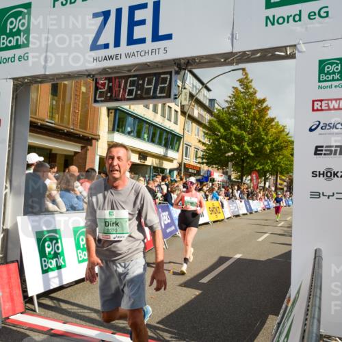 20.09.2026 - PSD Bank Halbmarathon LAZAROV Photography http://msf.ph/oto/10555782 20.09.2026 12:16:42 Ziel 1649, 2070, 2114, 2574, 2646, 2792, 3274, 3318, 3477, 3611, 3719, 3911 meine-sportfotos.de