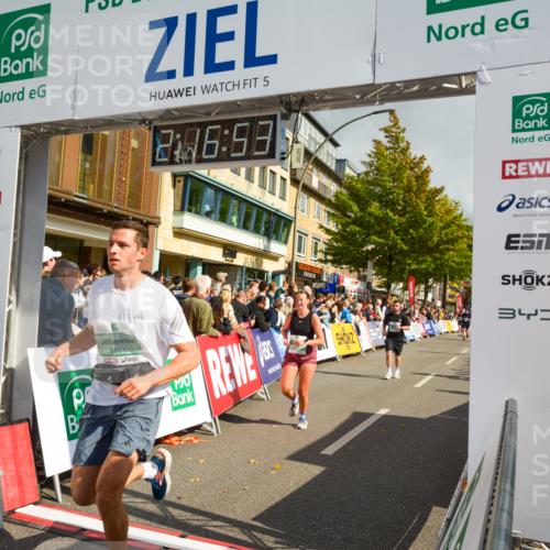 20.09.2026 - PSD Bank Halbmarathon LAZAROV Photography http://msf.ph/oto/10555815 20.09.2026 12:16:52 Ziel 1060, 1988, 2006, 2535, 2574, 2646, 3000, 3231, 3274, 3477, 3611, 4477 meine-sportfotos.de