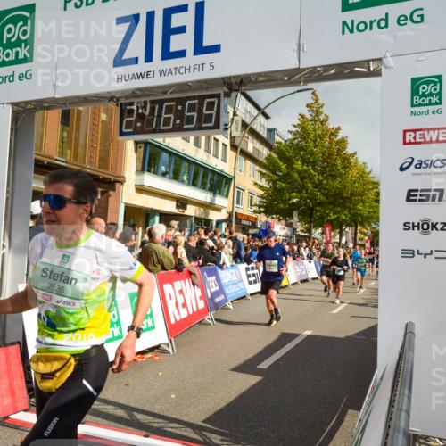 20.09.2026 - PSD Bank Halbmarathon LAZAROV Photography http://msf.ph/oto/10555837 20.09.2026 12:16:59 Ziel 1060, 1562, 1759, 1988, 2006, 2117, 2248, 2325, 2535, 3000, 3231, 3477, 4059, 4211, 4419, 4477 meine-sportfotos.de