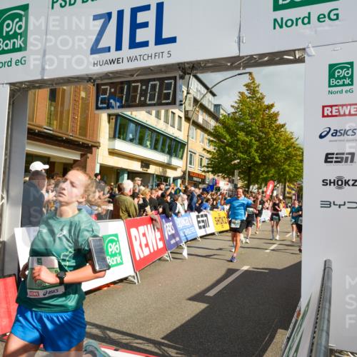 20.09.2026 - PSD Bank Halbmarathon LAZAROV Photography http://msf.ph/oto/10555853 20.09.2026 12:17:03 Ziel 1562, 1759, 1988, 2006, 2117, 2248, 2325, 2535, 3000, 3231, 4059, 4211, 4419, 4477 meine-sportfotos.de