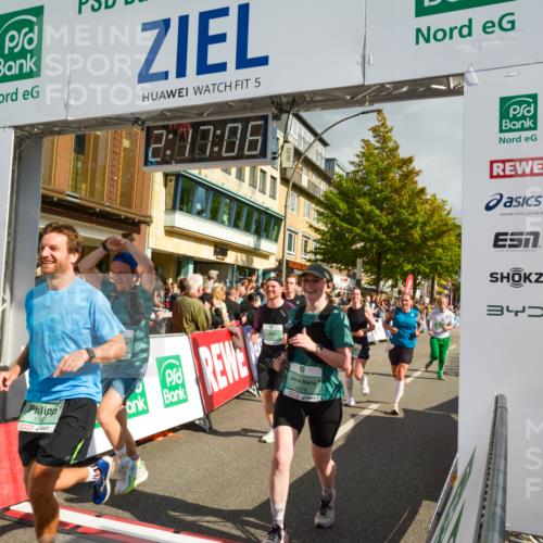20.09.2026 - PSD Bank Halbmarathon LAZAROV Photography http://msf.ph/oto/10555860 20.09.2026 12:17:05 Ziel 1562, 1759, 1988, 2006, 2117, 2248, 2325, 3000, 3231, 4059, 4211, 4419, 4477 meine-sportfotos.de