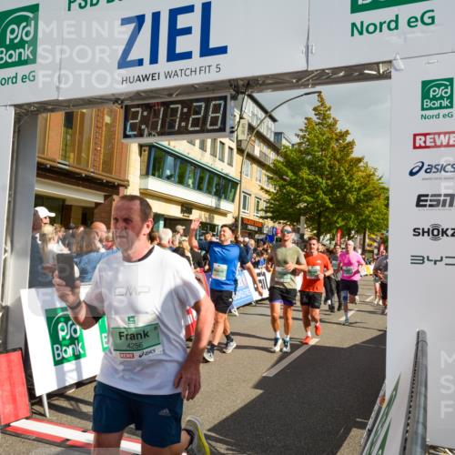 20.09.2026 - PSD Bank Halbmarathon LAZAROV Photography http://msf.ph/oto/10555908 20.09.2026 12:17:28 Ziel 1475, 1603, 2062, 2199, 2236, 2284, 2391, 2795, 2901, 3013, 3233, 3684, 4088, 4256, 4771 meine-sportfotos.de