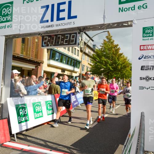 20.09.2026 - PSD Bank Halbmarathon LAZAROV Photography http://msf.ph/oto/10555911 20.09.2026 12:17:28 Ziel 1475, 1603, 2062, 2199, 2236, 2284, 2391, 2795, 2901, 3013, 3233, 3684, 4088, 4256, 4771 meine-sportfotos.de