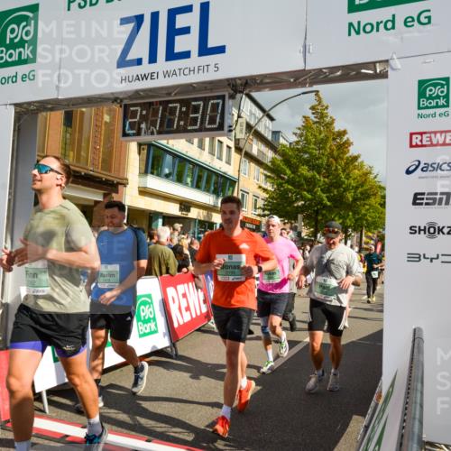 20.09.2026 - PSD Bank Halbmarathon LAZAROV Photography http://msf.ph/oto/10555914 20.09.2026 12:17:29 Ziel 1475, 1603, 1731, 2062, 2199, 2236, 2284, 2391, 2795, 2901, 3013, 3233, 3684, 4088, 4256, 4771 meine-sportfotos.de