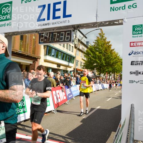 20.09.2026 - PSD Bank Halbmarathon LAZAROV Photography http://msf.ph/oto/10555937 20.09.2026 12:17:36 Ziel 1256, 1475, 1603, 1731, 2005, 2199, 2236, 2284, 2391, 2555, 2795, 2901, 3013, 3086, 3162, 3233, 3347, 3502, 3684, 3703, 4051, 4088, 4258, 4771 meine-sportfotos.de