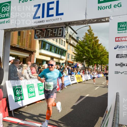 20.09.2026 - PSD Bank Halbmarathon LAZAROV Photography http://msf.ph/oto/10555977 20.09.2026 12:17:48 Ziel 1256, 1352, 1613, 1868, 2005, 2555, 3086, 3162, 3347, 3502, 3703, 3794, 3905, 4051, 4258 meine-sportfotos.de