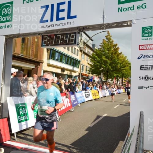 20.09.2026 - PSD Bank Halbmarathon LAZAROV Photography http://msf.ph/oto/10555978 20.09.2026 12:17:48 Ziel 1256, 1352, 1613, 1868, 2005, 2555, 3086, 3162, 3347, 3502, 3703, 3794, 3905, 4051, 4258 meine-sportfotos.de