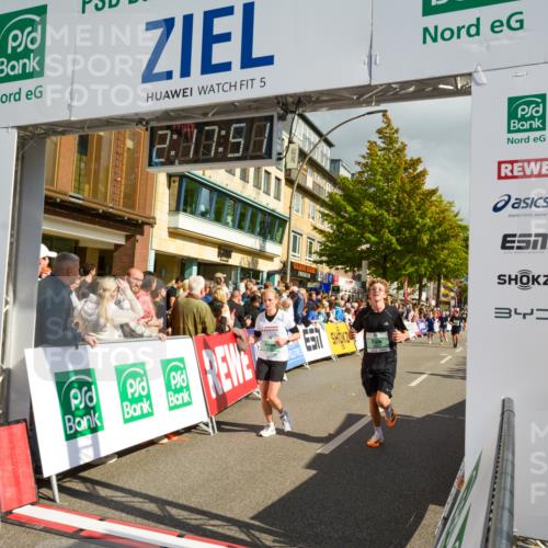 20.09.2026 - PSD Bank Halbmarathon LAZAROV Photography http://msf.ph/oto/10555986 20.09.2026 12:17:51 Ziel 1256, 1352, 1613, 1868, 2005, 3086, 3162, 3347, 3703, 3794, 3905 meine-sportfotos.de
