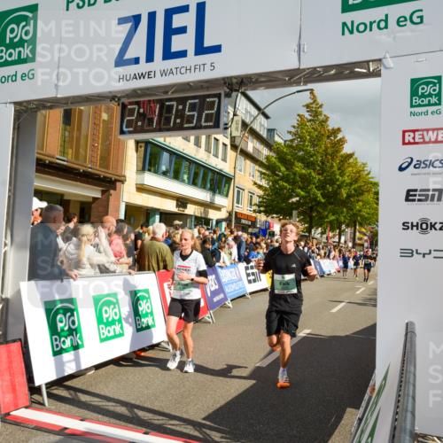 20.09.2026 - PSD Bank Halbmarathon LAZAROV Photography http://msf.ph/oto/10555988 20.09.2026 12:17:51 Ziel 1256, 1352, 1613, 1868, 2005, 3086, 3162, 3347, 3703, 3794, 3905 meine-sportfotos.de