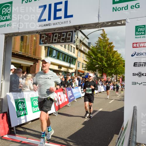 20.09.2026 - PSD Bank Halbmarathon LAZAROV Photography http://msf.ph/oto/10556068 20.09.2026 12:18:28 Ziel 1011, 1270, 2032, 2121, 2413, 2628, 2867, 3084, 3409, 3806, 3875, 4049, 4159, 4370 meine-sportfotos.de