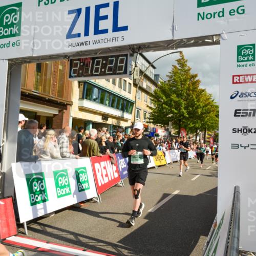 20.09.2026 - PSD Bank Halbmarathon LAZAROV Photography http://msf.ph/oto/10556071 20.09.2026 12:18:29 Ziel 1011, 1270, 2032, 2121, 2413, 2628, 2867, 3084, 3409, 3540, 3806, 3875, 4049, 4159, 4370 meine-sportfotos.de