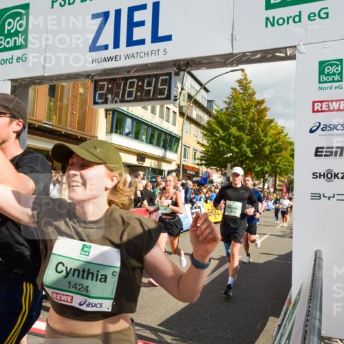 20.09.2026 - PSD Bank Halbmarathon LAZAROV Photography http://msf.ph/oto/10556123 20.09.2026 12:18:45 Ziel 1223, 1424, 1425, 1694, 1998, 2121, 2137, 2912, 2936, 3082, 3084, 3252, 3540, 3597, 3616, 3736, 4693 meine-sportfotos.de