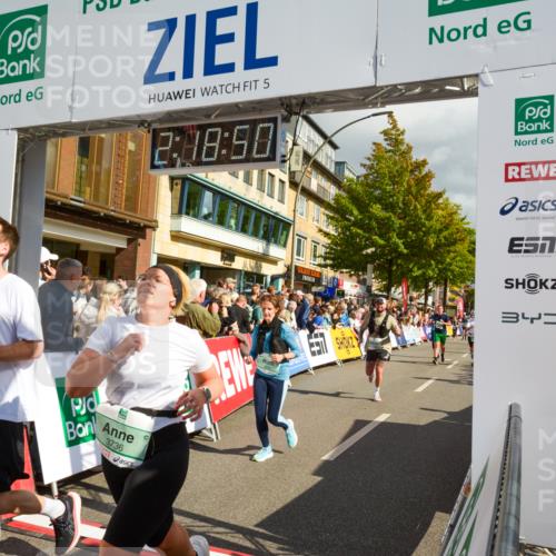 20.09.2026 - PSD Bank Halbmarathon LAZAROV Photography http://msf.ph/oto/10556134 20.09.2026 12:18:50 Ziel 1223, 1424, 1425, 1694, 1998, 2137, 2812, 2912, 2936, 3082, 3252, 3597, 3616, 3637, 3736, 4693 meine-sportfotos.de