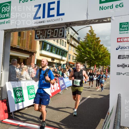 20.09.2026 - PSD Bank Halbmarathon LAZAROV Photography http://msf.ph/oto/10556196 20.09.2026 12:19:08 Ziel 1283, 1489, 1997, 2312, 2772, 2812, 2876, 2911, 3290, 3357, 3384, 3717, 3720, 3763, 4086, 4338 meine-sportfotos.de