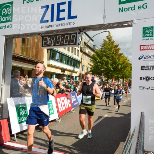 20.09.2026 - PSD Bank Halbmarathon LAZAROV Photography http://msf.ph/oto/10556197 20.09.2026 12:19:08 Ziel 1283, 1489, 1997, 2312, 2772, 2812, 2876, 2911, 3290, 3357, 3384, 3717, 3720, 3763, 4086, 4338 meine-sportfotos.de