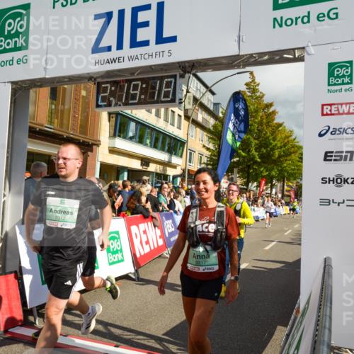 20.09.2026 - PSD Bank Halbmarathon LAZAROV Photography http://msf.ph/oto/10556222 20.09.2026 12:19:17 Ziel 1276, 1283, 1461, 1997, 2312, 2921, 3290, 3357, 3717, 3720 meine-sportfotos.de