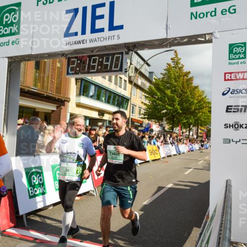 20.09.2026 - PSD Bank Halbmarathon LAZAROV Photography http://msf.ph/oto/10556278 20.09.2026 12:19:40 Ziel 1351, 1877, 2242, 3180, 3581, 3974, 4033, 4726, 4732 meine-sportfotos.de