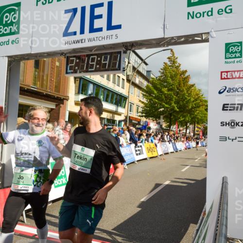 20.09.2026 - PSD Bank Halbmarathon LAZAROV Photography http://msf.ph/oto/10556281 20.09.2026 12:19:40 Ziel 1351, 1877, 2242, 3180, 3581, 3974, 4033, 4726, 4732 meine-sportfotos.de