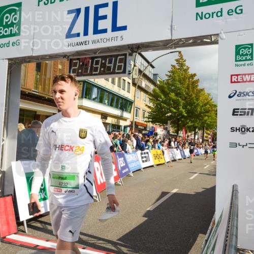 20.09.2026 - PSD Bank Halbmarathon LAZAROV Photography http://msf.ph/oto/10556287 20.09.2026 12:19:45 Ziel 1777, 2242, 2549, 3180, 3288, 3974, 4033, 4732 meine-sportfotos.de