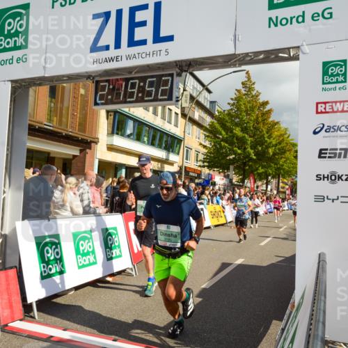 20.09.2026 - PSD Bank Halbmarathon LAZAROV Photography http://msf.ph/oto/10556318 20.09.2026 12:19:52 Ziel 1323, 1777, 2436, 2549, 2787, 3180, 3288 meine-sportfotos.de