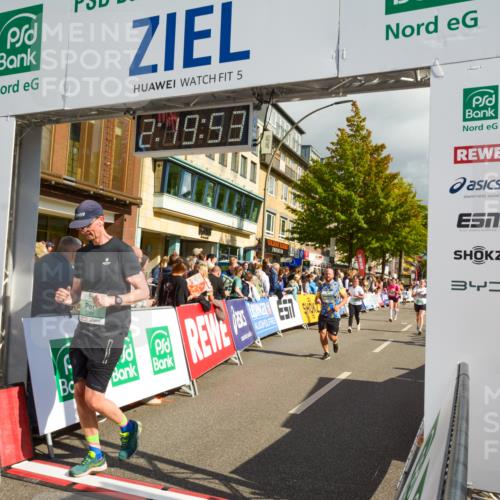 20.09.2026 - PSD Bank Halbmarathon LAZAROV Photography http://msf.ph/oto/10556319 20.09.2026 12:19:52 Ziel 1323, 1777, 2436, 2549, 2787, 3180, 3288 meine-sportfotos.de