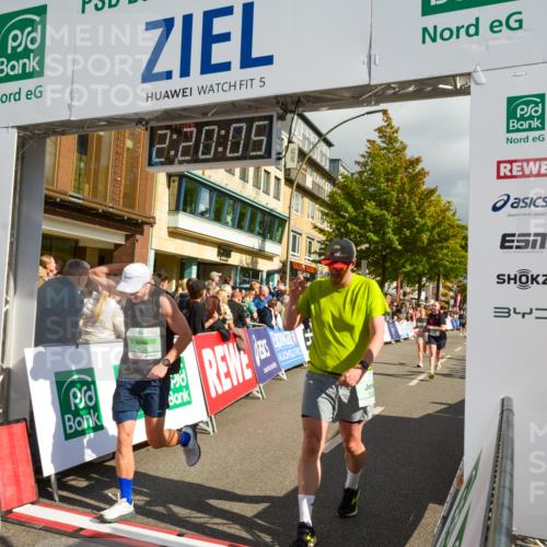 20.09.2026 - PSD Bank Halbmarathon LAZAROV Photography http://msf.ph/oto/10556361 20.09.2026 12:20:05 Ziel 1323, 2436, 2737, 2787, 2933, 3085, 3429, 3688, 3735, 4085, 4626, 4689 meine-sportfotos.de