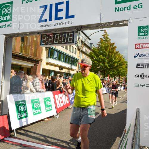 20.09.2026 - PSD Bank Halbmarathon LAZAROV Photography http://msf.ph/oto/10556365 20.09.2026 12:20:05 Ziel 1323, 2436, 2737, 2787, 2933, 3085, 3429, 3688, 3735, 4085, 4626, 4689 meine-sportfotos.de