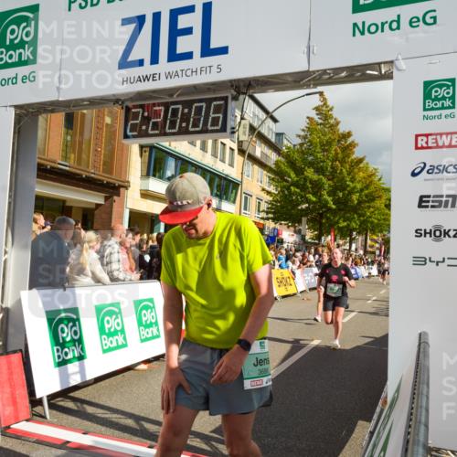 20.09.2026 - PSD Bank Halbmarathon LAZAROV Photography http://msf.ph/oto/10556368 20.09.2026 12:20:06 Ziel 1323, 2737, 2787, 2933, 3085, 3429, 3688, 3735, 4085, 4626, 4689 meine-sportfotos.de