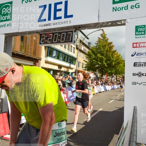 20.09.2026 - PSD Bank Halbmarathon LAZAROV Photography http://msf.ph/oto/10556371 20.09.2026 12:20:07 Ziel 1323, 1892, 2737, 2787, 2933, 3085, 3429, 3688, 3735, 4085, 4270, 4626, 4689 meine-sportfotos.de