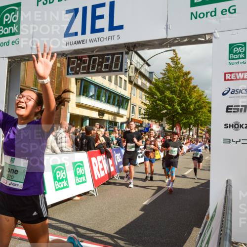 20.09.2026 - PSD Bank Halbmarathon LAZAROV Photography http://msf.ph/oto/10556416 20.09.2026 12:20:19 Ziel 1021, 1261, 1294, 1628, 1755, 1892, 2351, 2737, 2933, 3085, 3097, 4085, 4228, 4237, 4270, 4632, 4689 meine-sportfotos.de