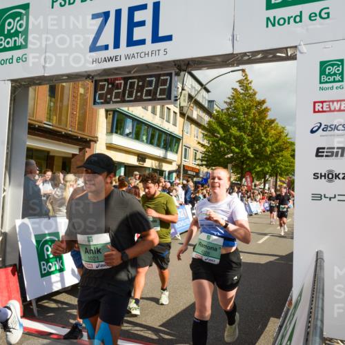 20.09.2026 - PSD Bank Halbmarathon LAZAROV Photography http://msf.ph/oto/10556420 20.09.2026 12:20:21 Ziel 1021, 1261, 1294, 1628, 1755, 1892, 2351, 2737, 2933, 3085, 3097, 4228, 4237, 4270, 4632 meine-sportfotos.de
