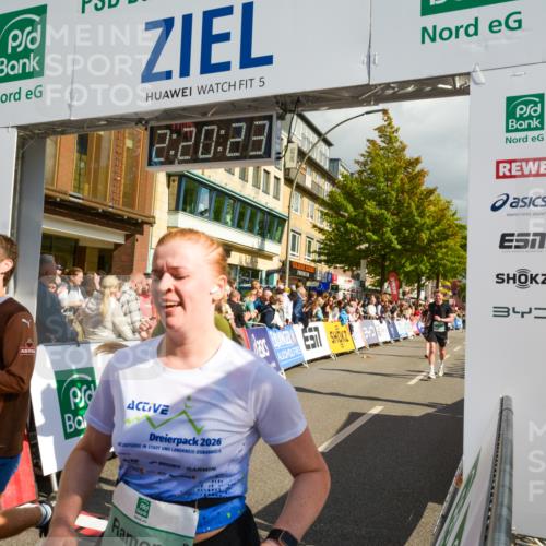 20.09.2026 - PSD Bank Halbmarathon LAZAROV Photography http://msf.ph/oto/10556423 20.09.2026 12:20:22 Ziel 1021, 1261, 1294, 1628, 1755, 1892, 2351, 2737, 3085, 3097, 4228, 4237, 4270, 4632, 4754 meine-sportfotos.de