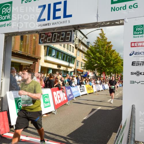 20.09.2026 - PSD Bank Halbmarathon LAZAROV Photography http://msf.ph/oto/10556426 20.09.2026 12:20:22 Ziel 1021, 1261, 1294, 1628, 1755, 1892, 2351, 2737, 3085, 3097, 4228, 4237, 4270, 4632, 4754 meine-sportfotos.de