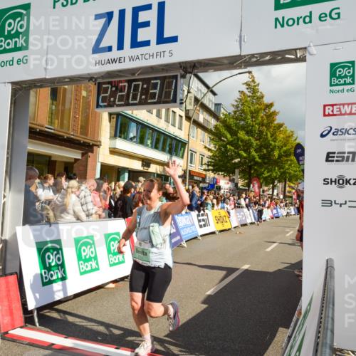 20.09.2026 - PSD Bank Halbmarathon LAZAROV Photography http://msf.ph/oto/10556454 20.09.2026 12:20:30 Ziel 1127, 1294, 2351, 2741, 3097, 3217, 4125, 4237, 4632, 4754 meine-sportfotos.de