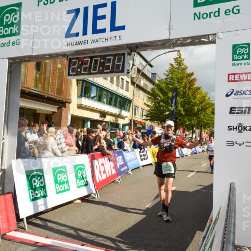 20.09.2026 - PSD Bank Halbmarathon LAZAROV Photography http://msf.ph/oto/10556464 20.09.2026 12:20:33 Ziel 1127, 1294, 2351, 2389, 2741, 3097, 3217, 3620, 4125, 4237, 4754 meine-sportfotos.de