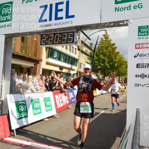 20.09.2026 - PSD Bank Halbmarathon LAZAROV Photography http://msf.ph/oto/10556468 20.09.2026 12:20:34 Ziel 1127, 1294, 2351, 2389, 2741, 3097, 3217, 3620, 4125, 4754 meine-sportfotos.de
