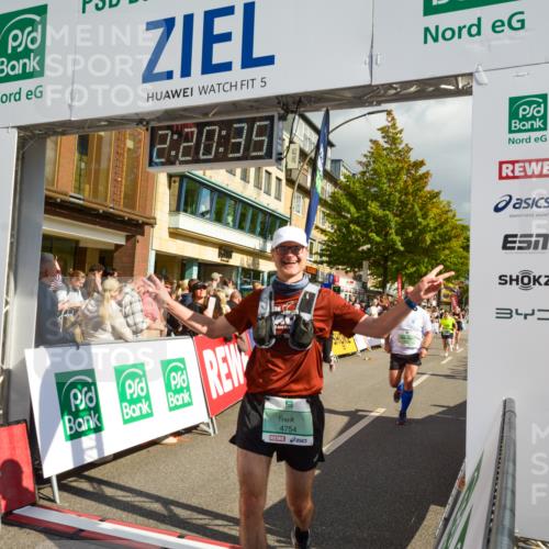 20.09.2026 - PSD Bank Halbmarathon LAZAROV Photography http://msf.ph/oto/10556470 20.09.2026 12:20:35 Ziel 1127, 1294, 2305, 2351, 2389, 2741, 3097, 3217, 3620, 3740, 4125, 4292, 4754 meine-sportfotos.de