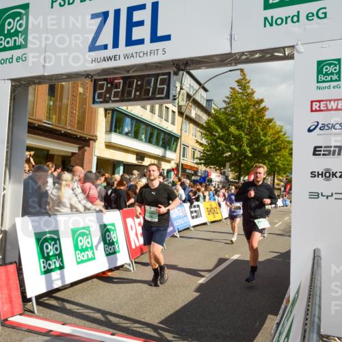 20.09.2026 - PSD Bank Halbmarathon LAZAROV Photography http://msf.ph/oto/10556601 20.09.2026 12:21:14 Ziel 1004, 1143, 1281, 1443, 2906, 2907, 3197, 3672 meine-sportfotos.de