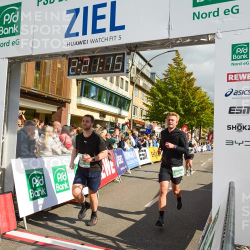 20.09.2026 - PSD Bank Halbmarathon LAZAROV Photography http://msf.ph/oto/10556603 20.09.2026 12:21:15 Ziel 1004, 1143, 1281, 1443, 2906, 2907, 3197, 3672 meine-sportfotos.de