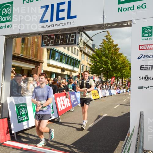 20.09.2026 - PSD Bank Halbmarathon LAZAROV Photography http://msf.ph/oto/10556611 20.09.2026 12:21:17 Ziel 1004, 1143, 1281, 1443, 2906, 2907, 3197, 3672 meine-sportfotos.de