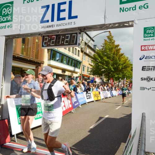 20.09.2026 - PSD Bank Halbmarathon LAZAROV Photography http://msf.ph/oto/10556642 20.09.2026 12:21:26 Ziel 1203, 1443, 1793, 3197, 3672, 4205 meine-sportfotos.de