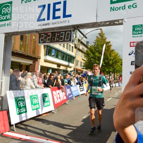 20.09.2026 - PSD Bank Halbmarathon LAZAROV Photography http://msf.ph/oto/10556645 20.09.2026 12:21:30 Ziel 1203, 1443, 1793, 3197, 3672, 4205 meine-sportfotos.de